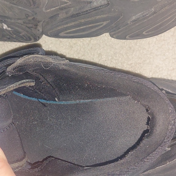 Adidas Ozweego Size 7 - Picture 8 of 11